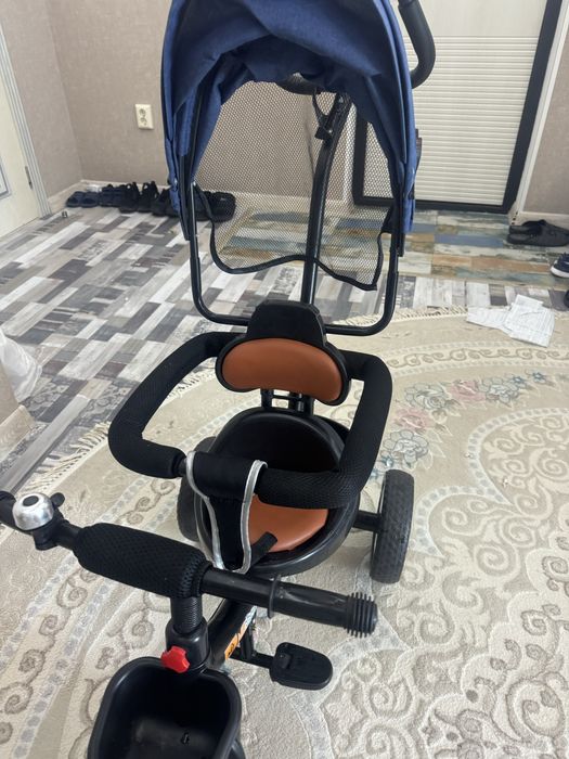 Продам велик с ручкой!15000 тг