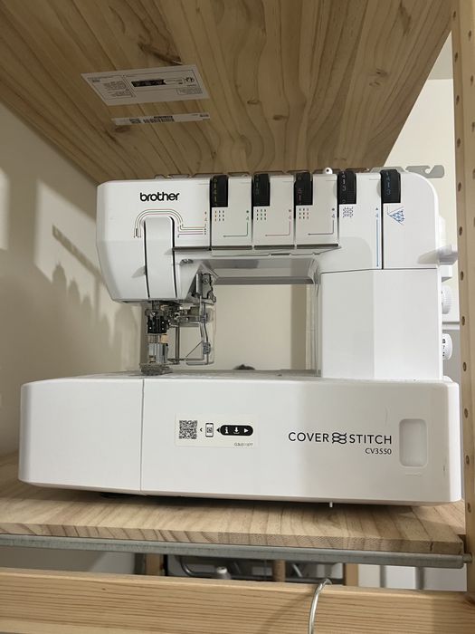 Masina de cusut de acoperire uberdeck cv3550