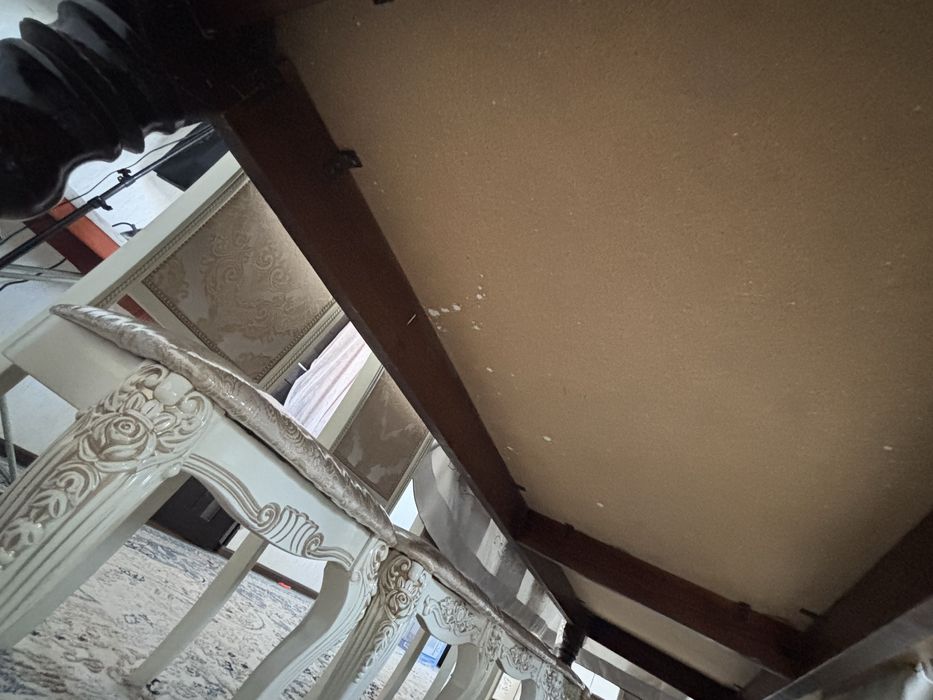 Продается стол 350/110 высота 80