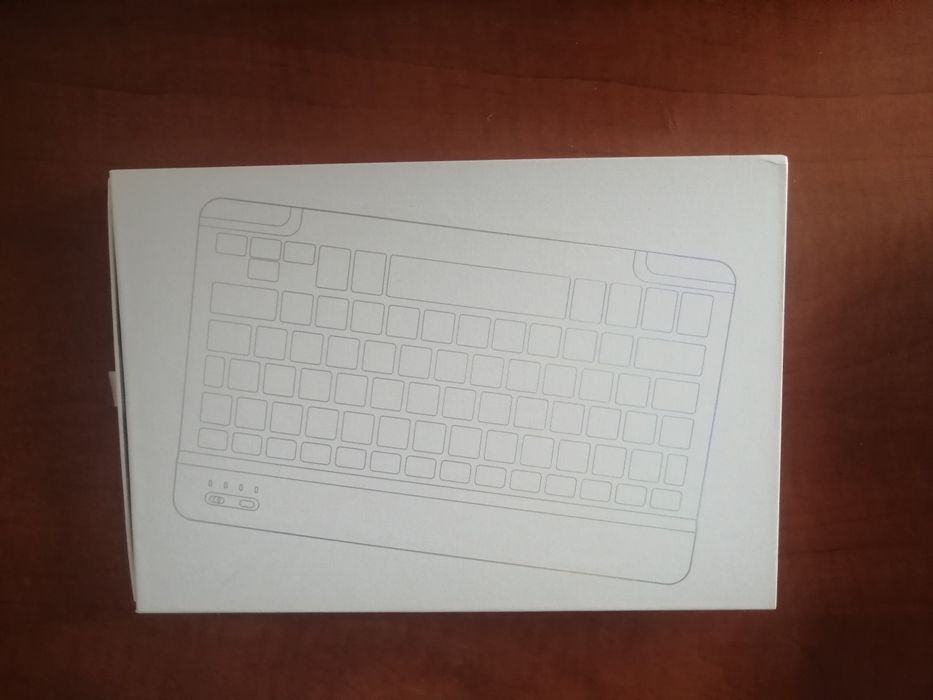 Планшет HOTWAV Pad 8 чехол-клавиатура