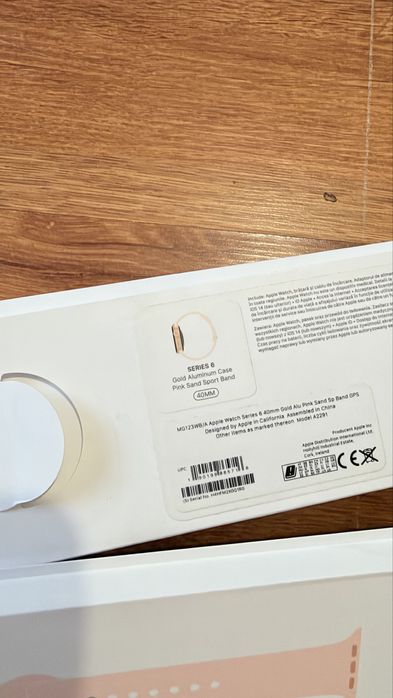 Apple Watch Series 6 40mm Rose Gold, GPS, cutie + încărcător + curele