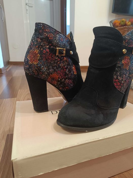 Ghete de piele in stare buna