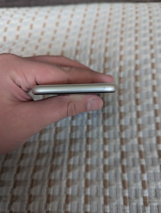 Айфон se 2022 идеальное состояние