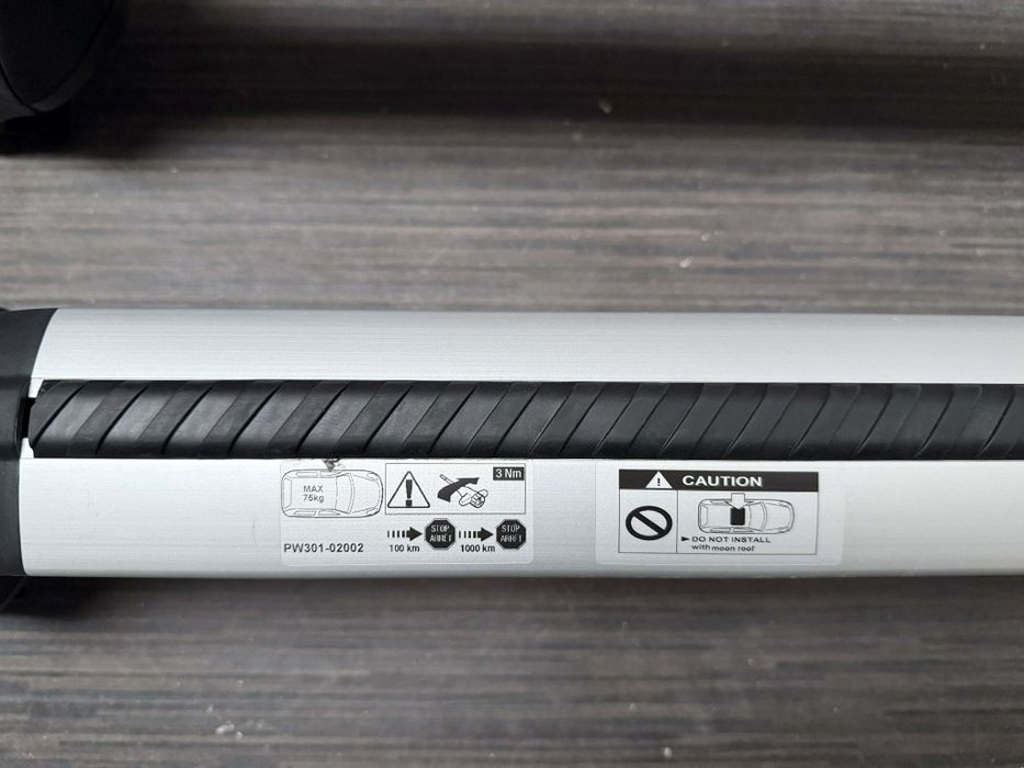 Оригинален багажник за Toyota Corolla hatchback  PW301-02002