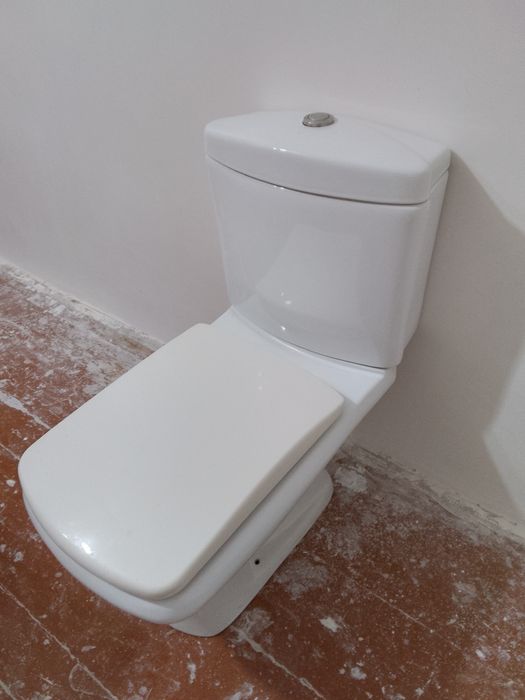 Унитаз ,Porta  , в хорошем состаянии