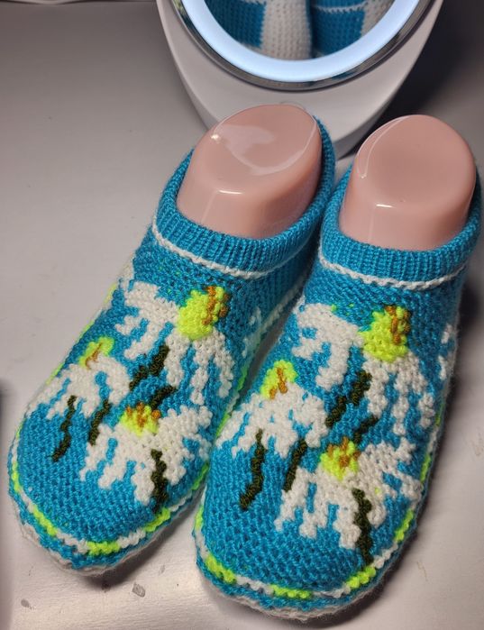 Вязанные тепленькие следки.