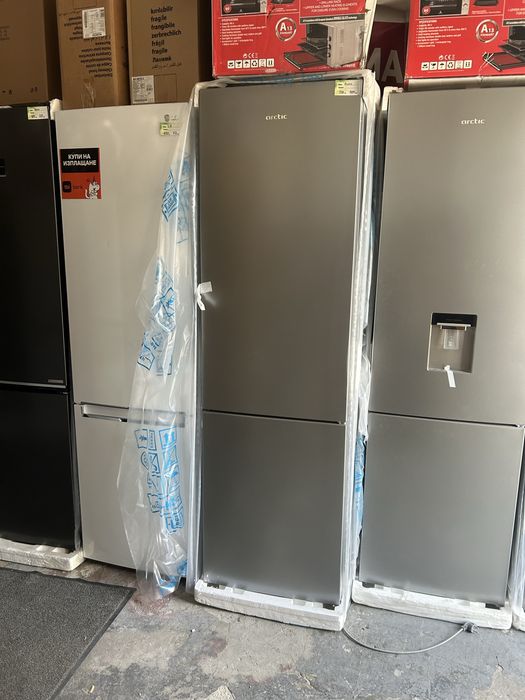 Хладилник с фризер  Arctic  386 литра 200 см , 3 шкафа