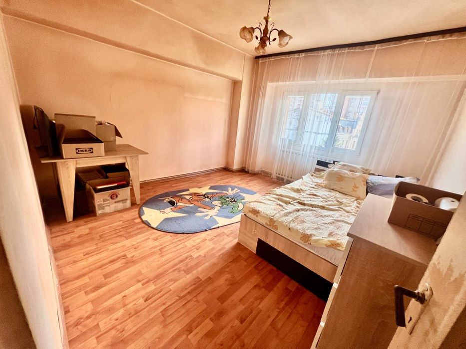 Apartament 3 camere decomandat, 91 mp – ultracentral Reșița Sud