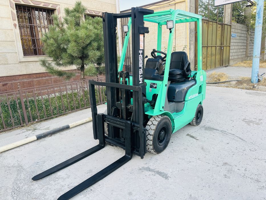 Вилочный погрузчик кара автокара