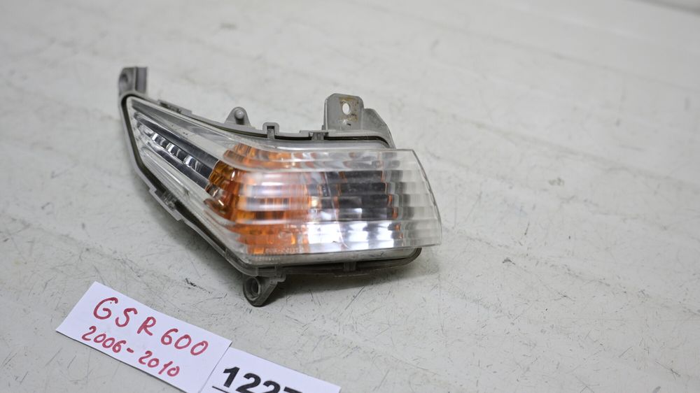 Semnalizare Semnal Fata Dreapta Suzuki GSR 600 2006 - 2010