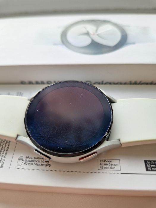Часы Samsung Galaxy Watch 4 40 мм