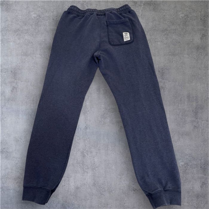 Оригинално мъжко долнище Adidas