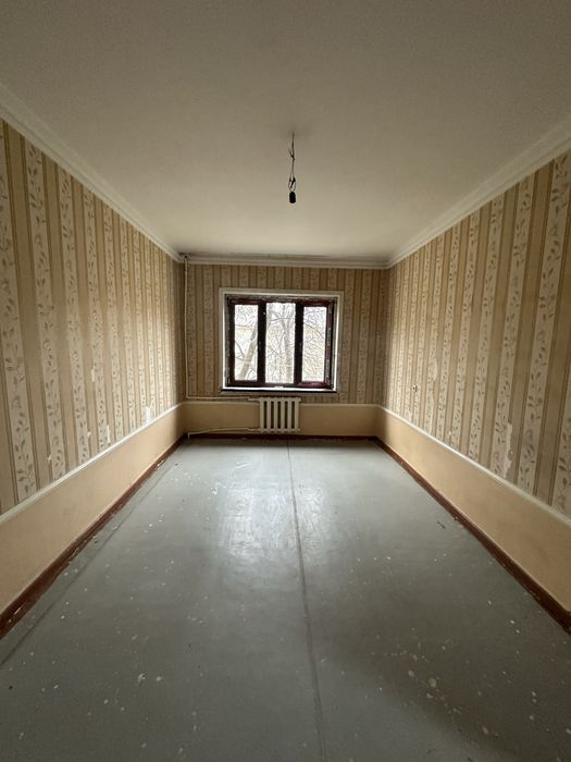 Ibn sino 1 3/2/5 uy sotiladi Ozimizaniki 3xonali remont qberiladi