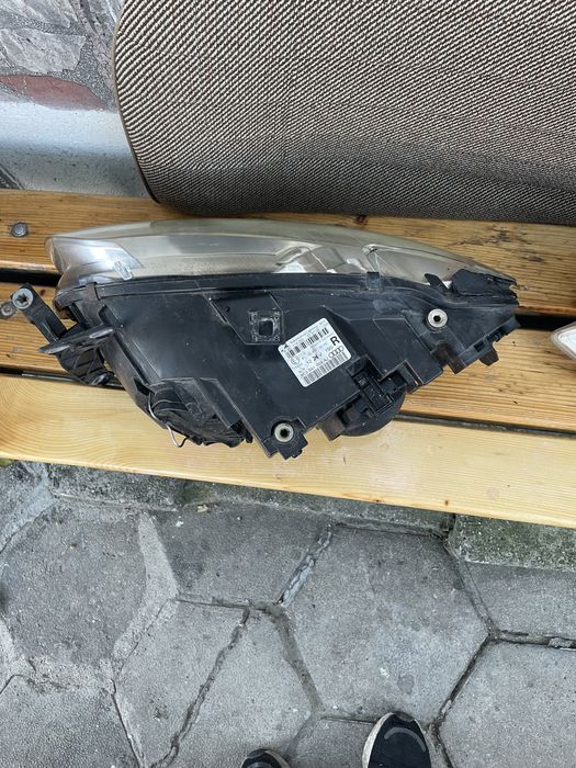 Оригинален десен фар за ауди а4 б7 оборудван