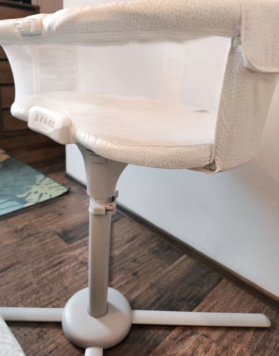 Pătuțul (cu livrare Buc/If) HALO BassiNest Swivel Sleeper