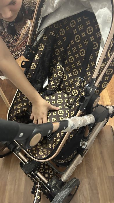 Продам коляску в отличном состоянии