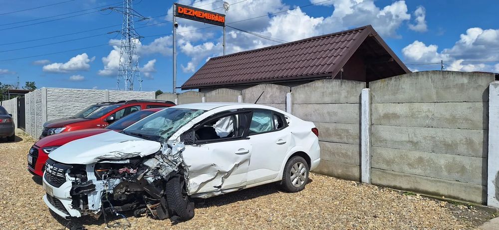 dezmembrari  dacia logan berlina an 2023