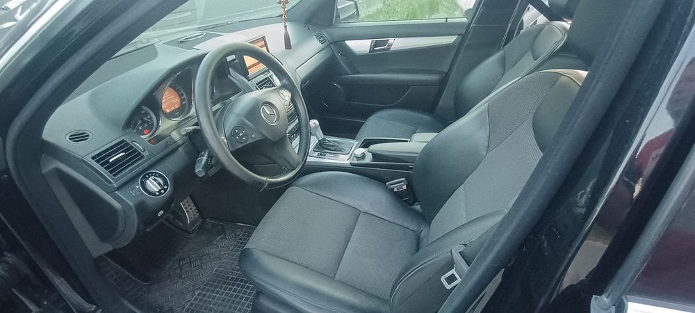 vand mercedes benz c320 4 matic