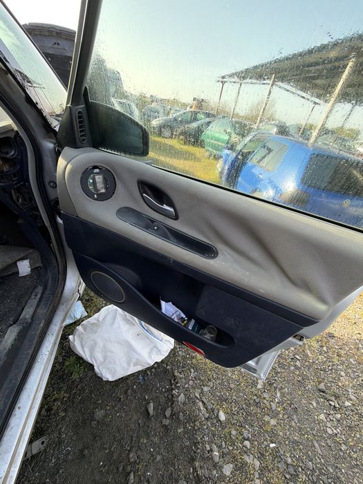Renault Grand Espace на части