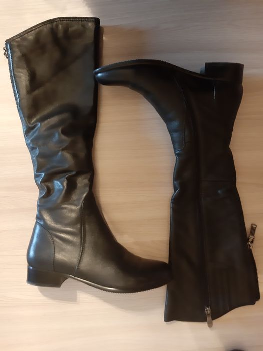 Новые замшевые ботильоны