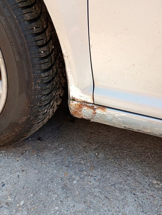 Продавам ГОЛФ 4,1.4,76к