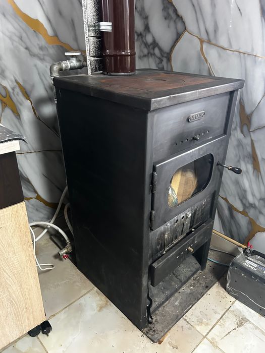 Камина на твърдо гориво 15 +3 кв