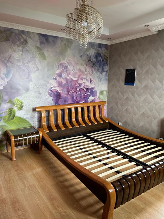 Продам спальный гарнитур