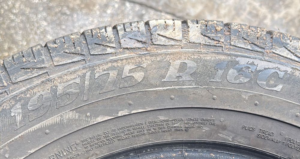 Vand 6 cauciucuri viking iarna