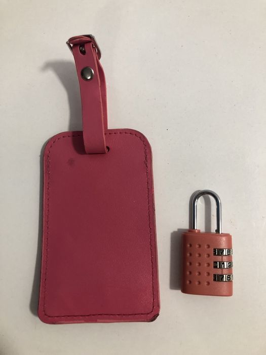 Lacat cu cifru si eticheta bagaj