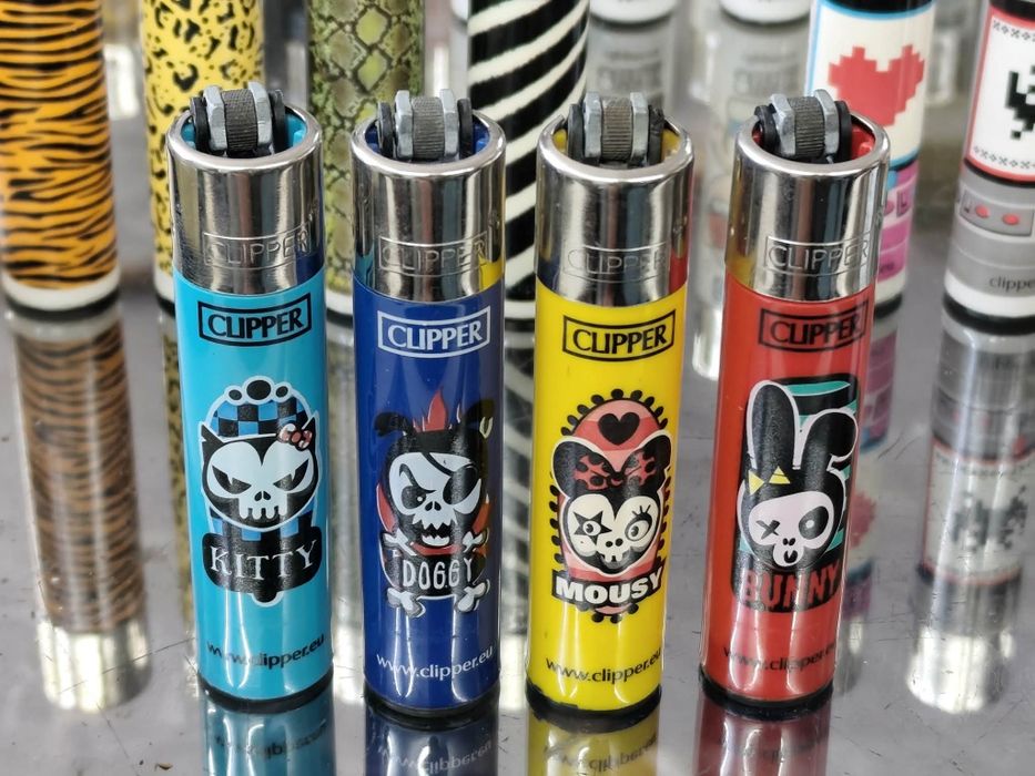 Големи запалки clipper