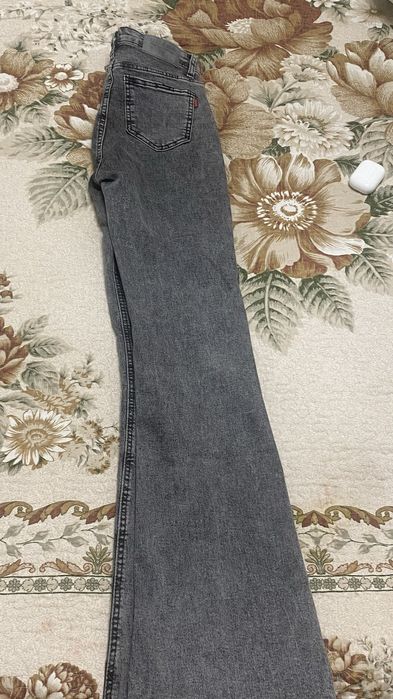 Продам джинсы-клешы