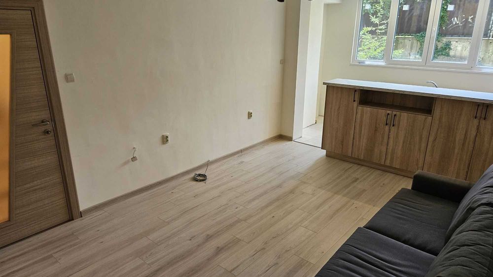 Дава се под наем Двустаен апартамент в София, Гео Милев - 60 кв.м за 509.49 € - Снимка #1