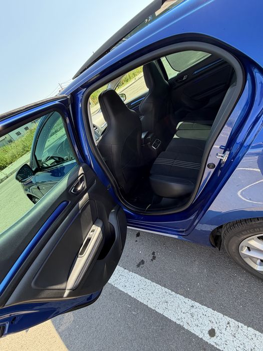 Vand Schimb Renault Megane 4 GT Line – 2018 – 1.2 TCe 130 CP – 151.000 km