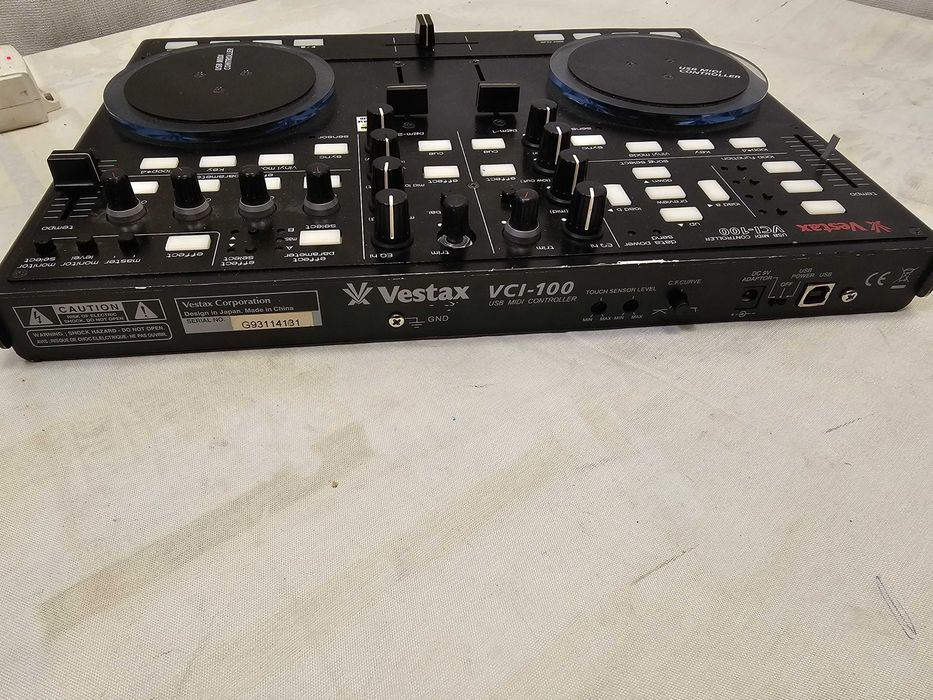 Consola DJ Controller MIDI Vestax VCI-100 Carcasa Aluminiu USB Traktor DJing