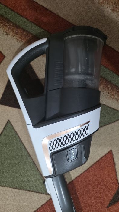 Miele Triflex HX1 - Акумулаторна прахосмукачка