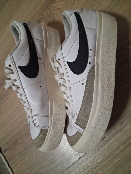 Дамски маратонки nike 38 номер