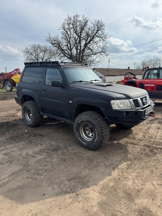 Nissan Patrol y61 GU4