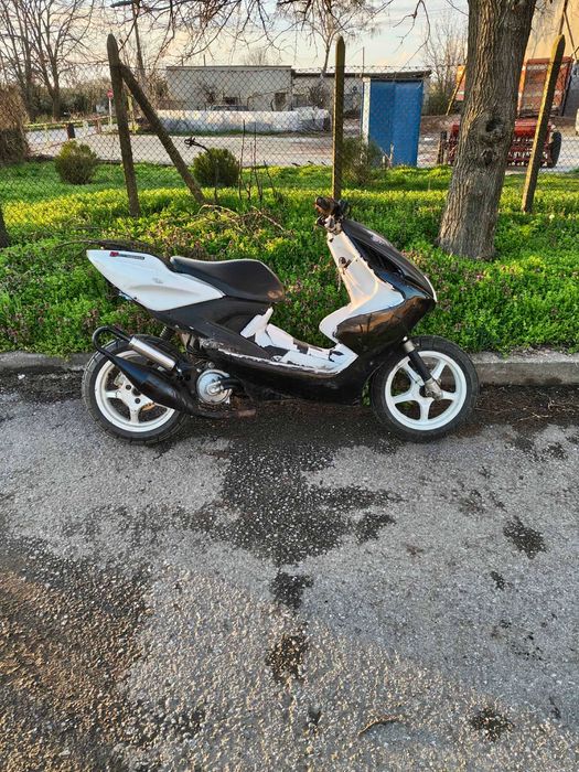 Продава се  спешно Ямаха айрокс