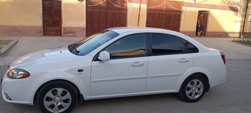 Lacetti Gentra 2022 sotiladi