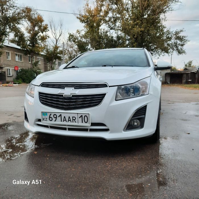 Машина шевроле круз