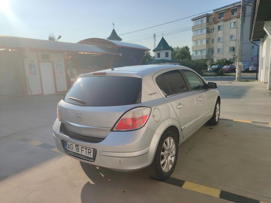 Vând Opel Astra h
