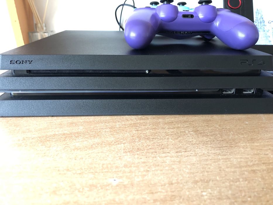 PlayStation 4 Pro Modat