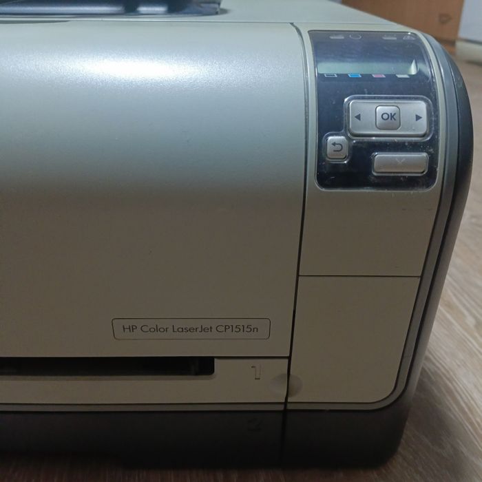 Продам цветной принтер .