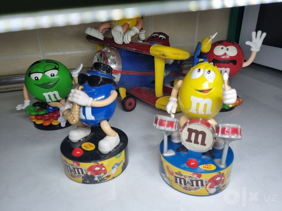 Продам коллекционные игрушки от M&M's