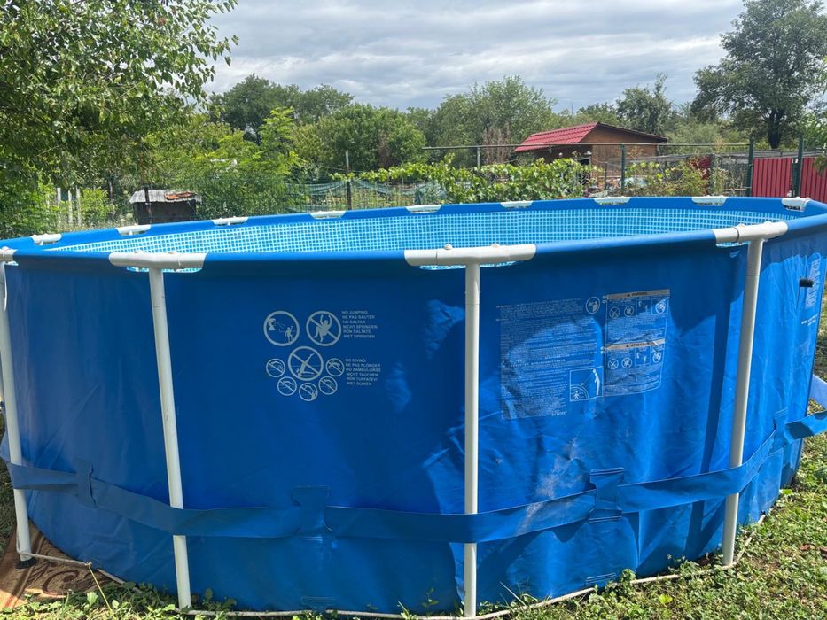 Piscina supraterana cu cadru metalic 4.5 metri diametru