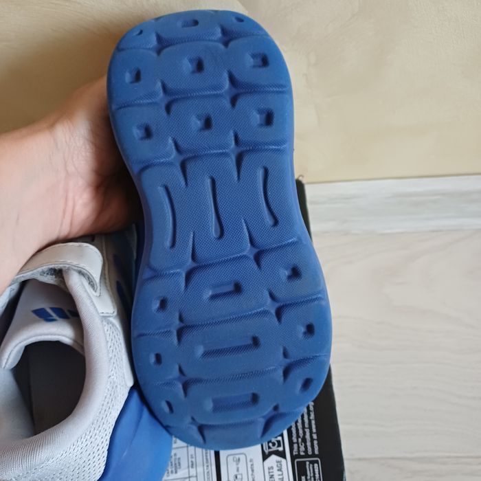 Adidasi Adidas marimea 30