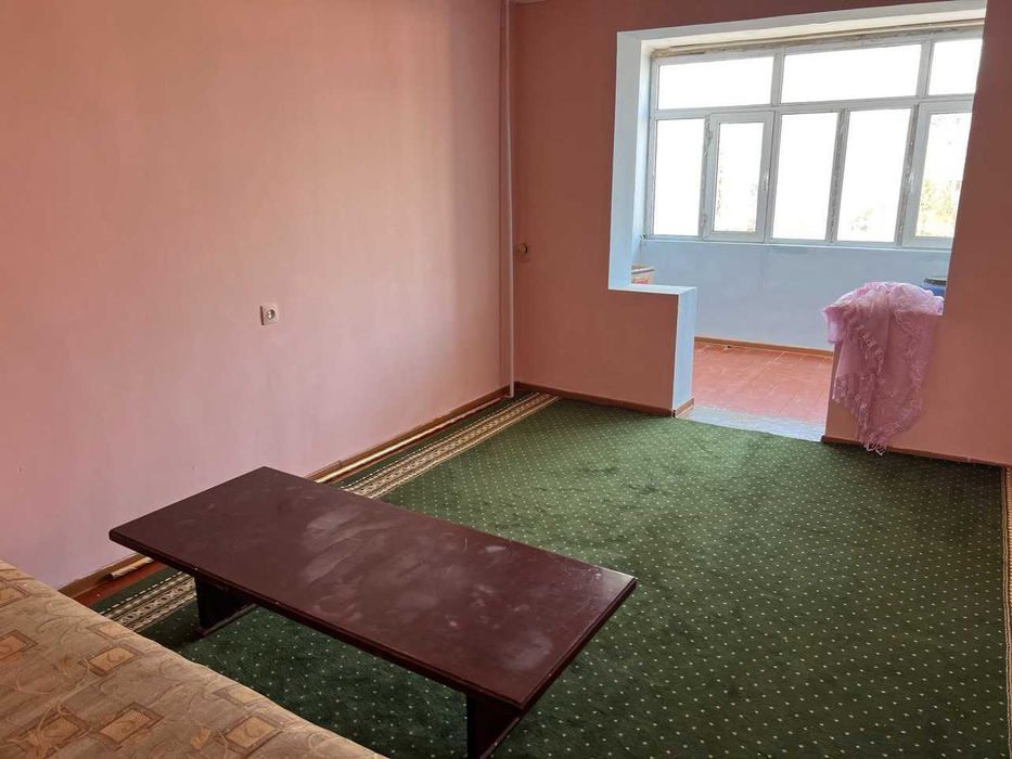 Самарканд шахри Суғдиёна массивига киришда, 2 хонали уй сотилади.