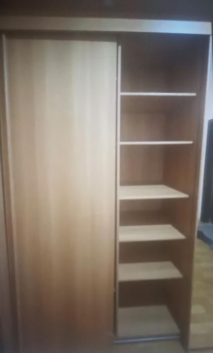 Шкаф купе трех дверняя