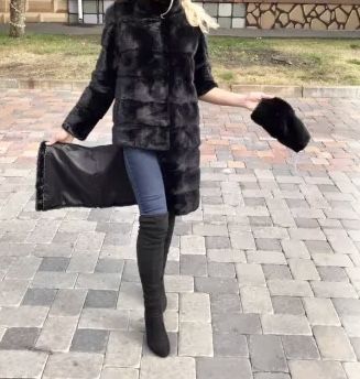 Норковая шуба с капюшоном!