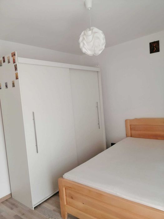 Vand apartament 2 camere decomandat